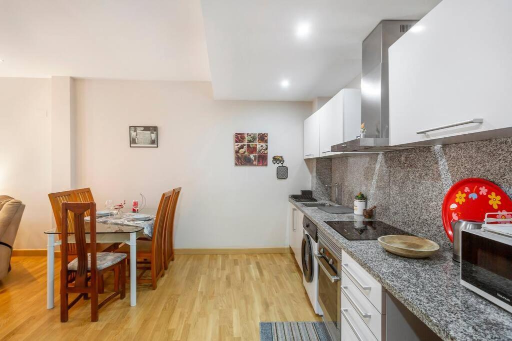 Marieta Apartment By The Castle With Ac Alicante Exterior foto